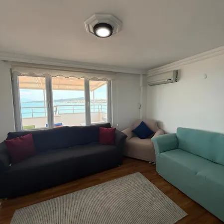 Stunning Sea View With Spacious Terrace Lägenhet